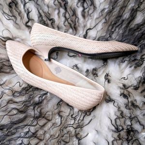 Isaac Mizrahi Cream Weaved Low Heel Pump